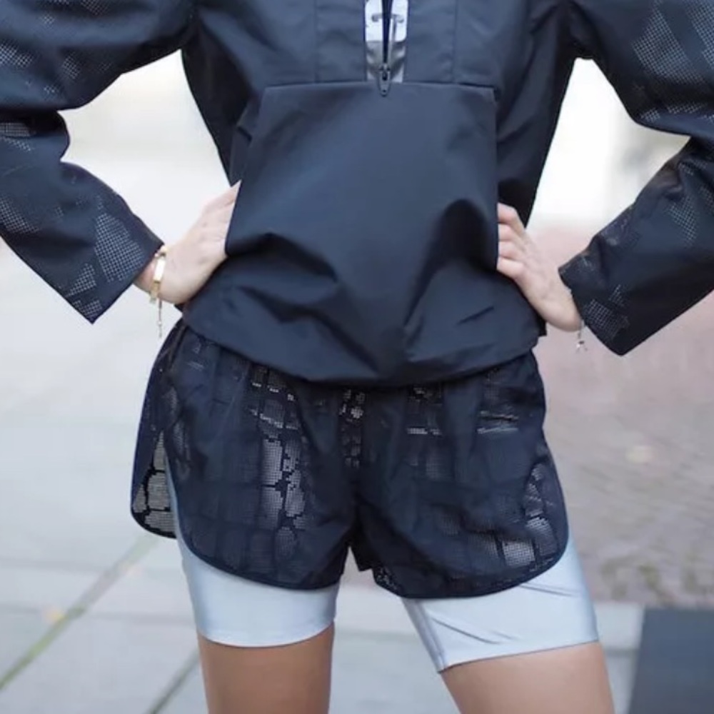 ALEXANDER WANG x H&M | Runaway Double Run Shorts HM - Picture 1 of 15
